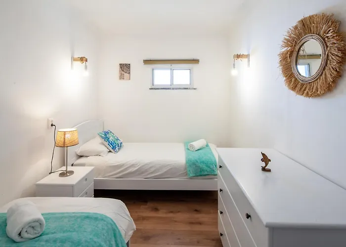 Silvercoast - Swimming Pool & Jacuzzi